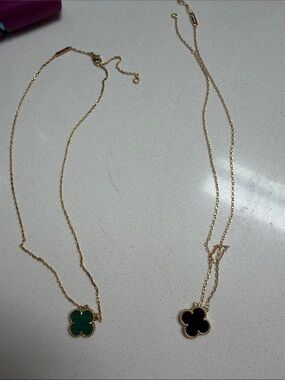 Clover Necklaces - Green or Black ! 🍀🖤